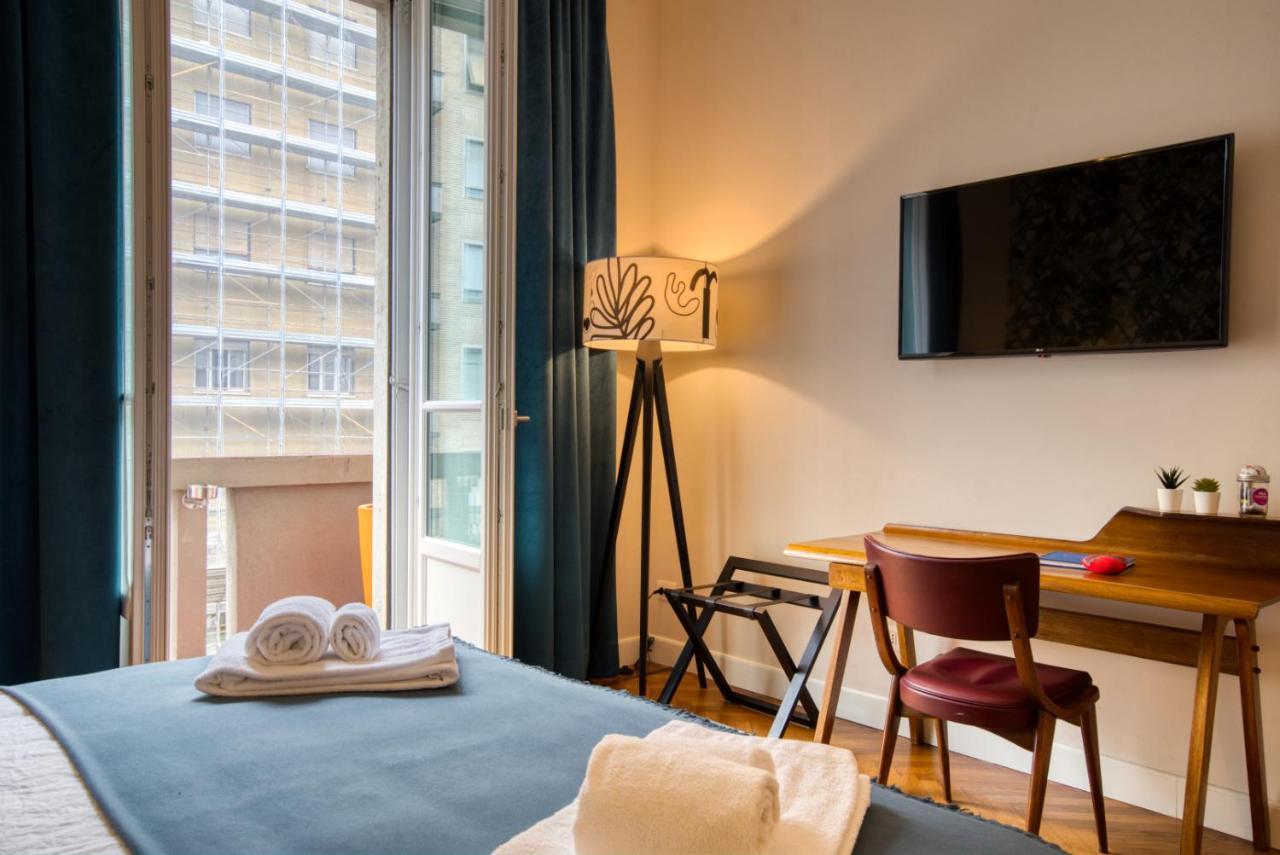 Dimora Claudia - Elegante Matrimoniale Con Bagno, Private Rooms, Self Check In, No Reception Gæstehus