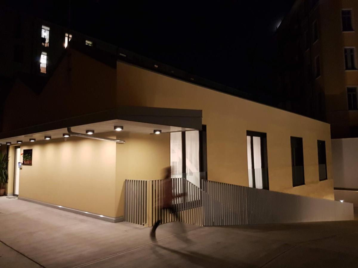 Brand New Ortiquattro Milano