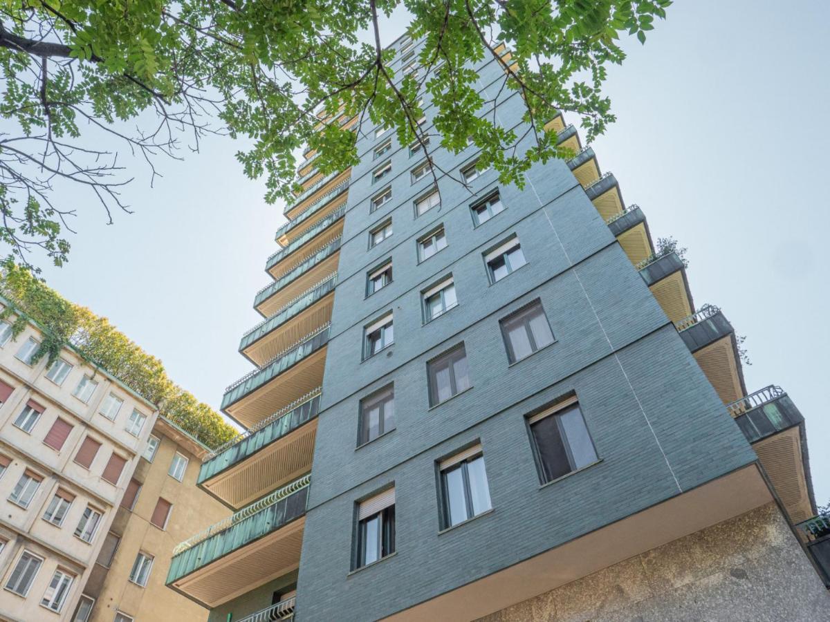 The Rent - Spacious One-bedroom In Moscova District Milaan