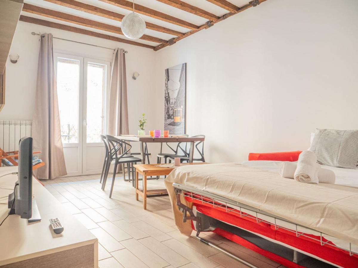 The Rent - Lovely One-bedroom In Porta Venezia * Milaan