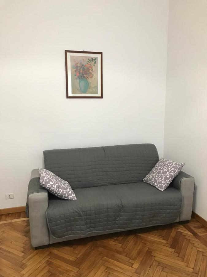 Bocconi Apartment Mailand
