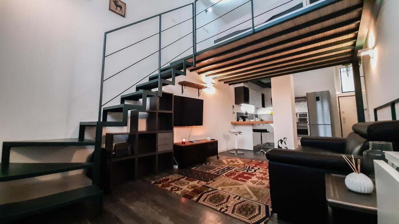 Altido Stylish Loft For 4 In Famous Navigli District Apartment *