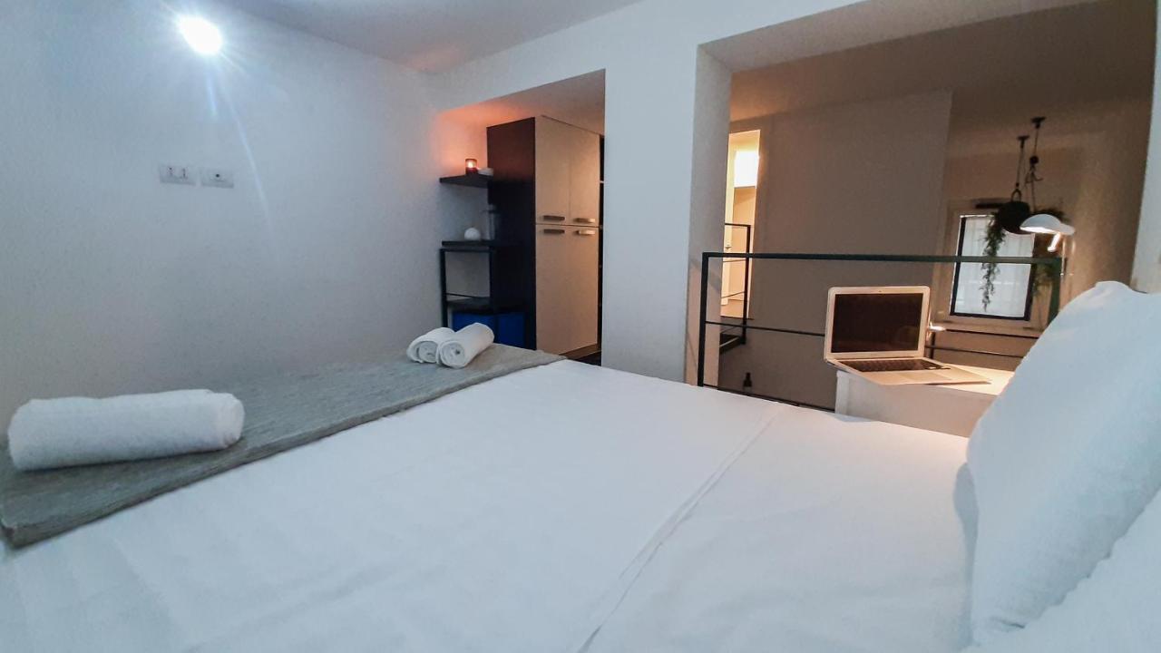 Apartment Altido Stylish Loft For 4 In Famous Navigli District