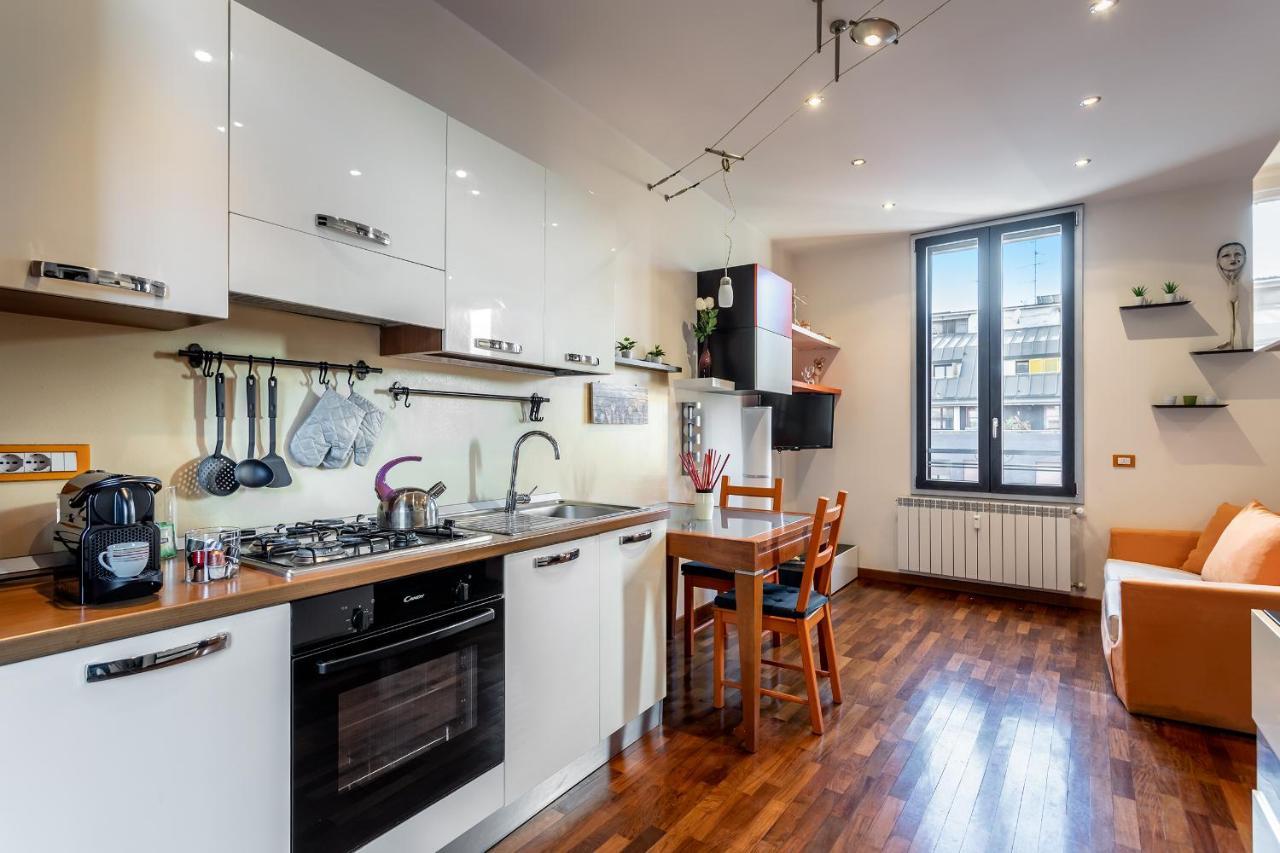 [central Station-duomo] Design, Wifi&netflix Apartment