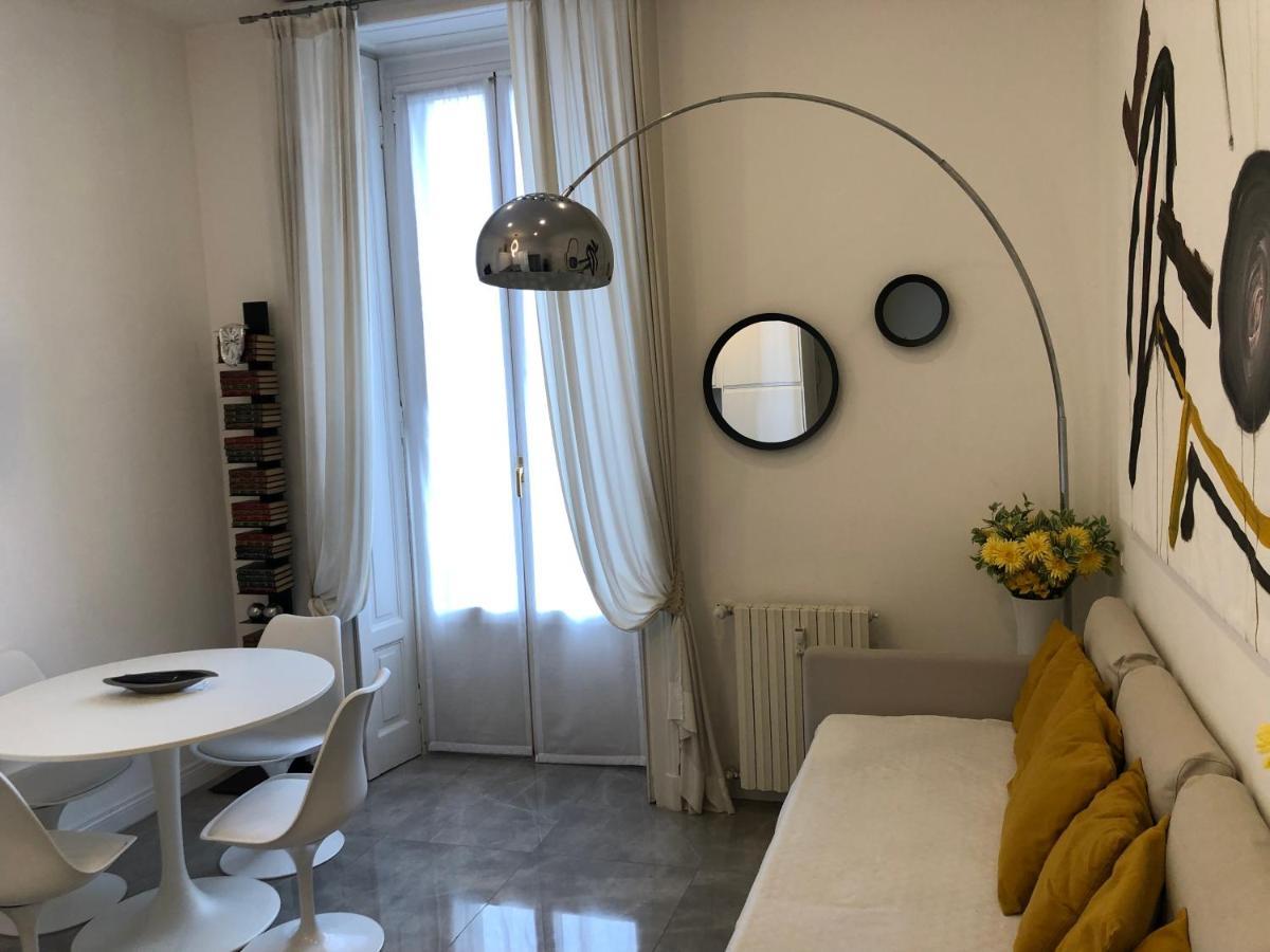 Casa Alberto Da Giussano, Elegante Bilocale In Centro Con Balcone Sul Parco Appartamento Milano