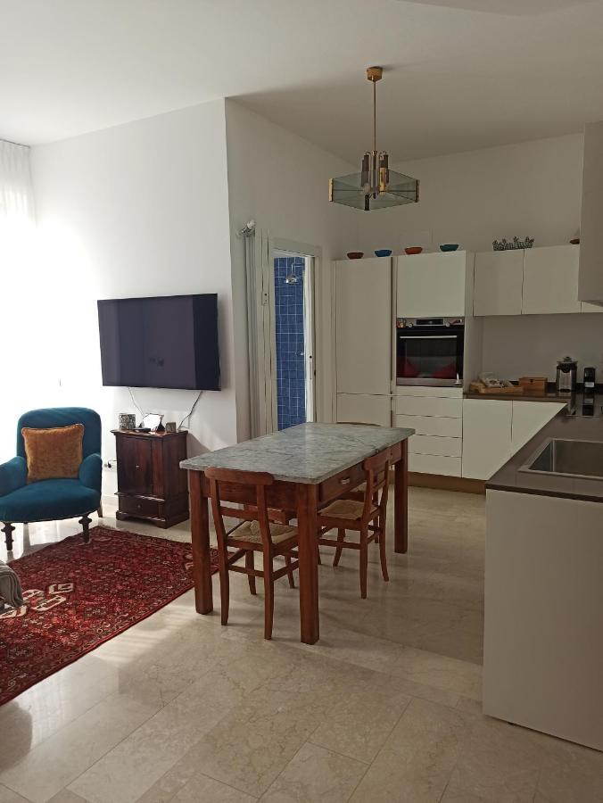 Apartment Ampio Ed Incantevole Monolocale A Citylife Milan