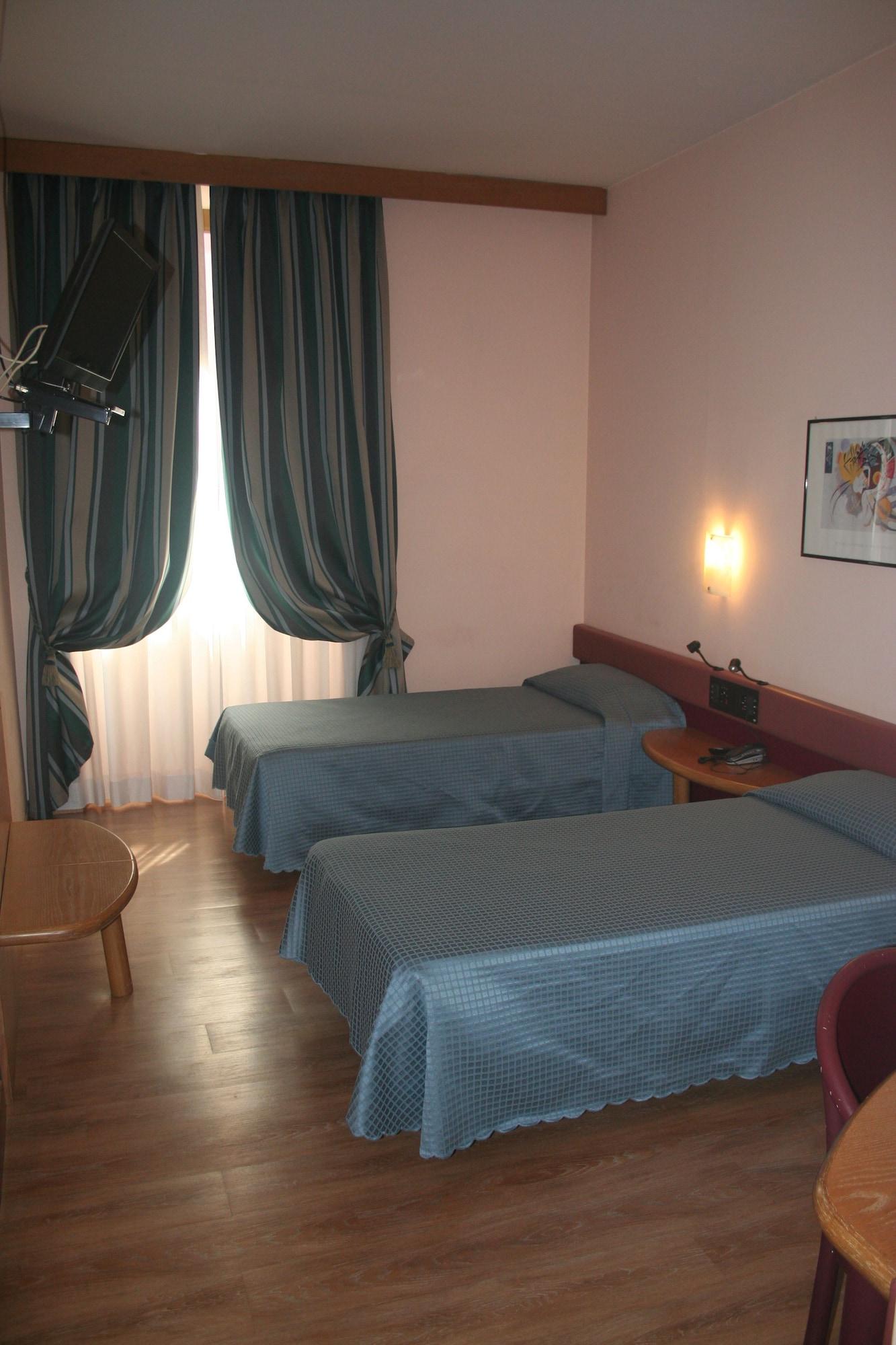 Albert Hotel Hotel