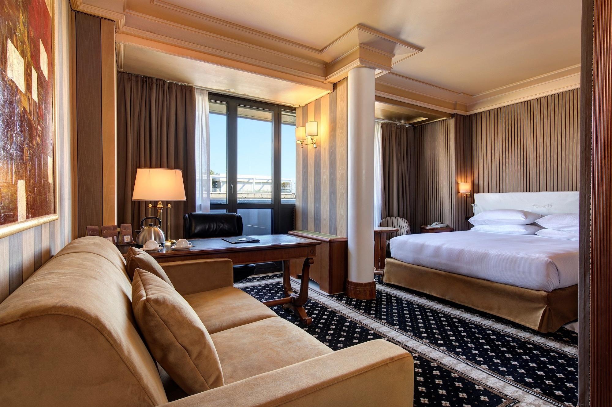 Capitol Hotel 4*