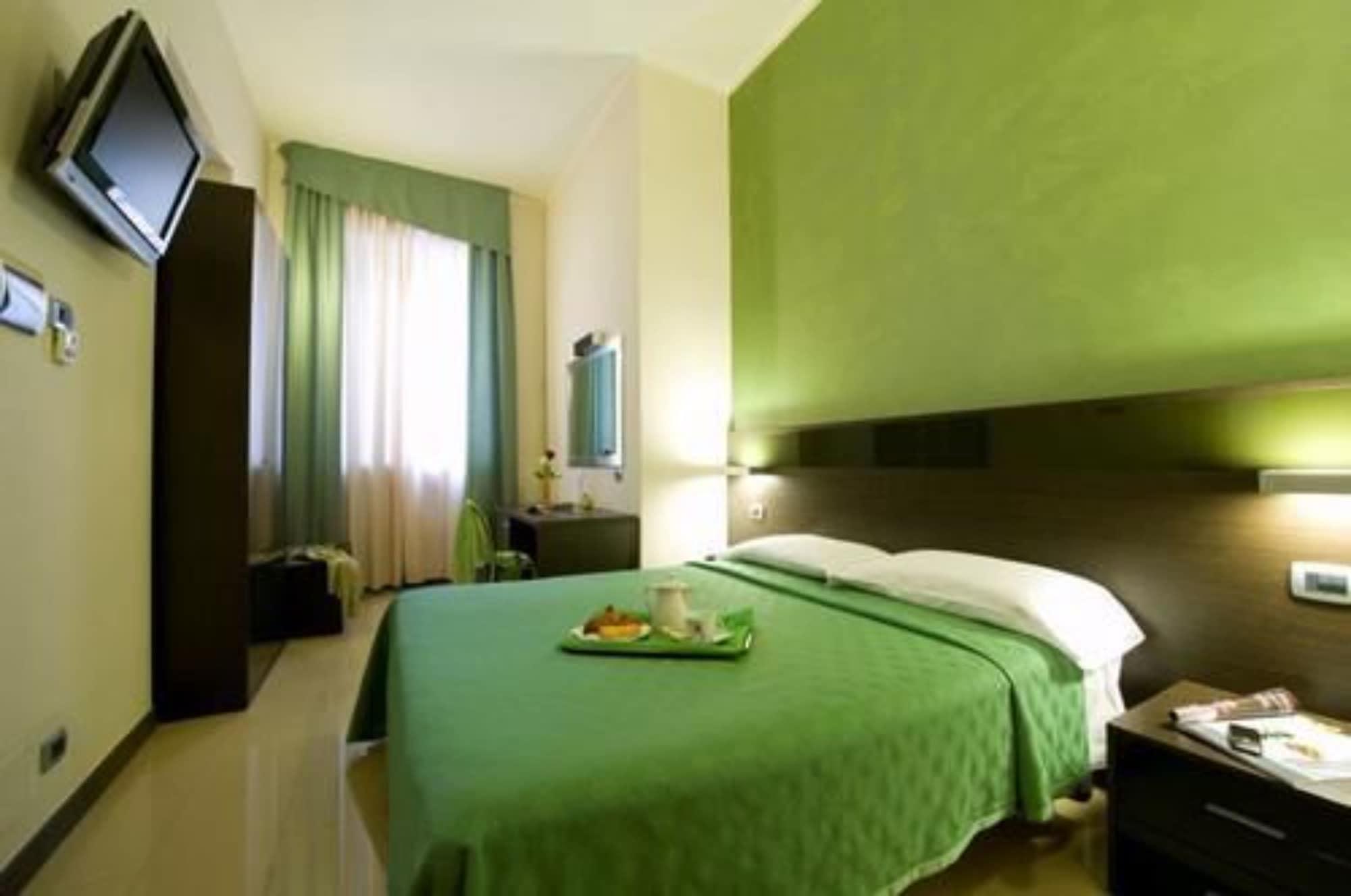 Ideale Hotel 3*