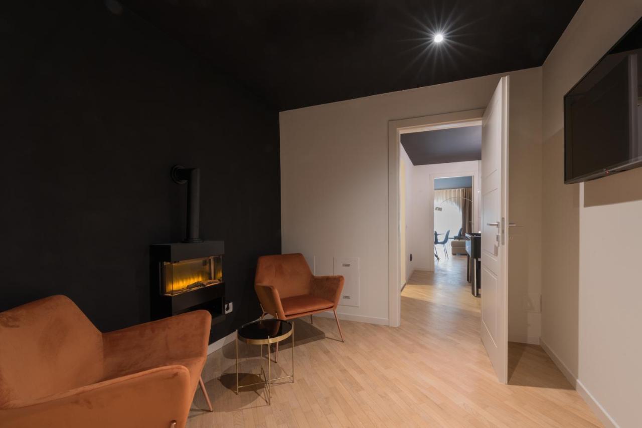 Brera Luxury Near Duomo With Wifi Lejlighed