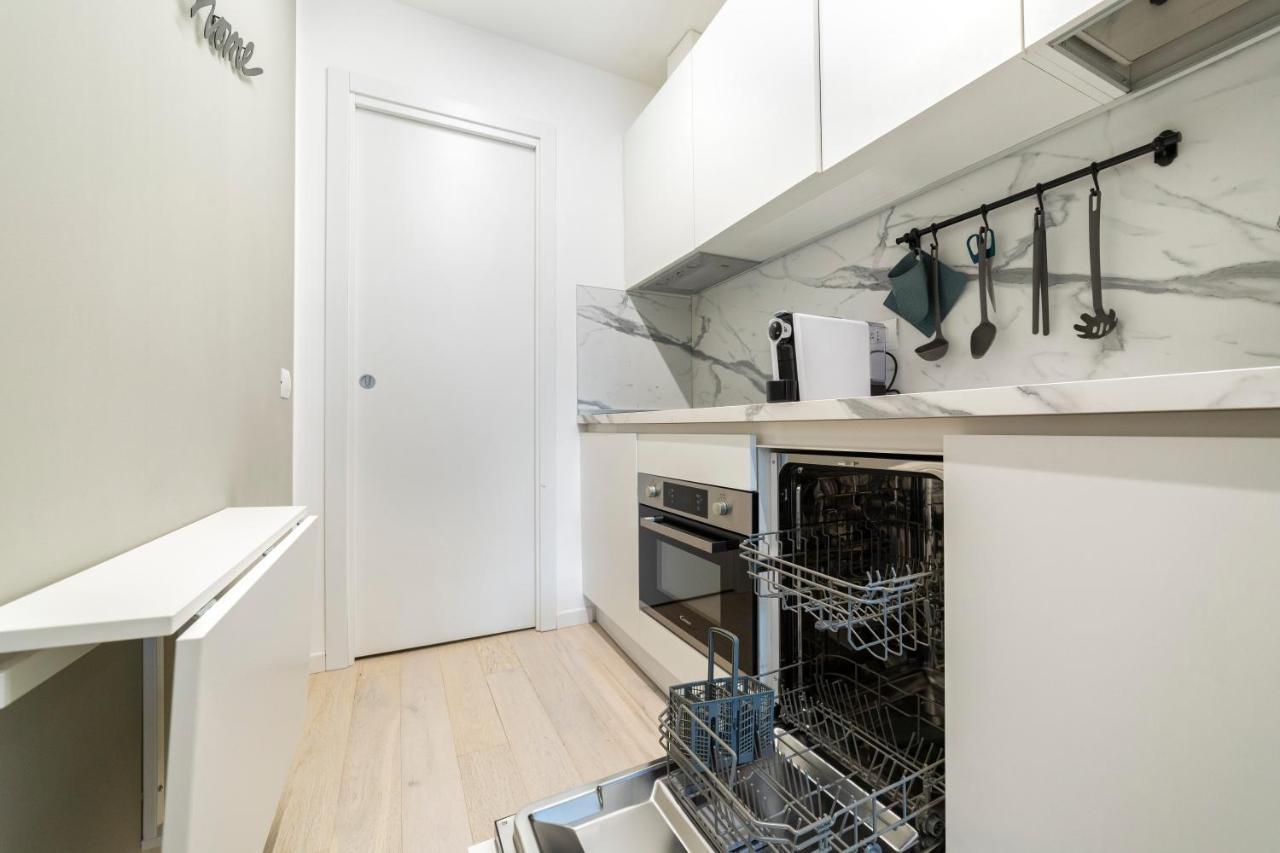 Brand New Apts Lima M1 * Milano