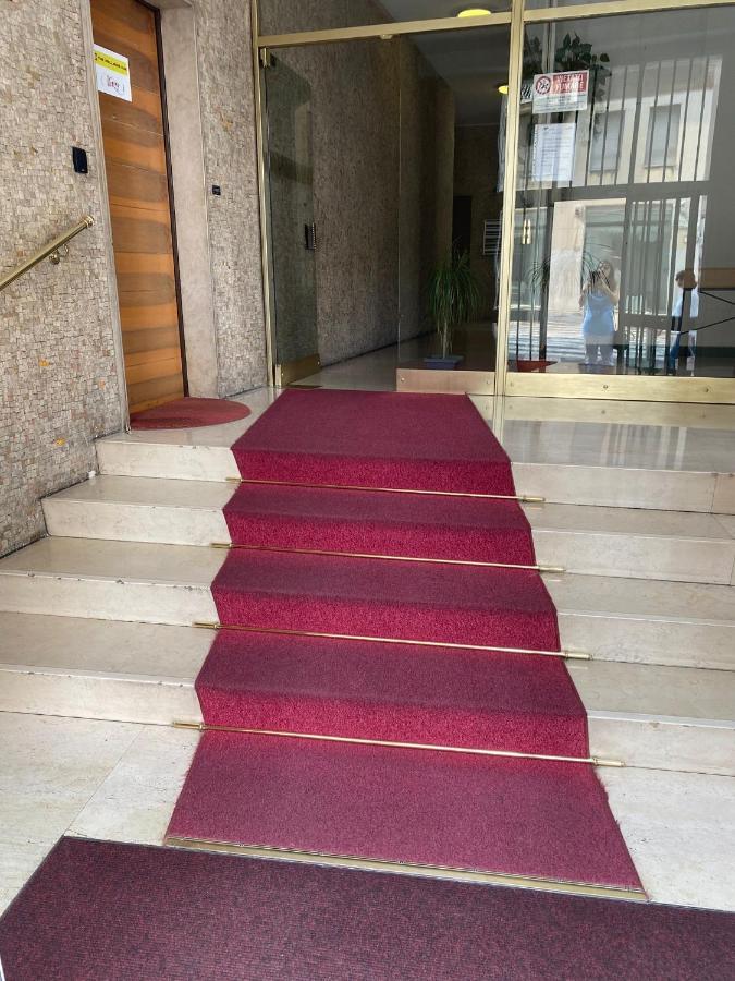 Apartment Lovely In The New Porta Nuova Area Milan