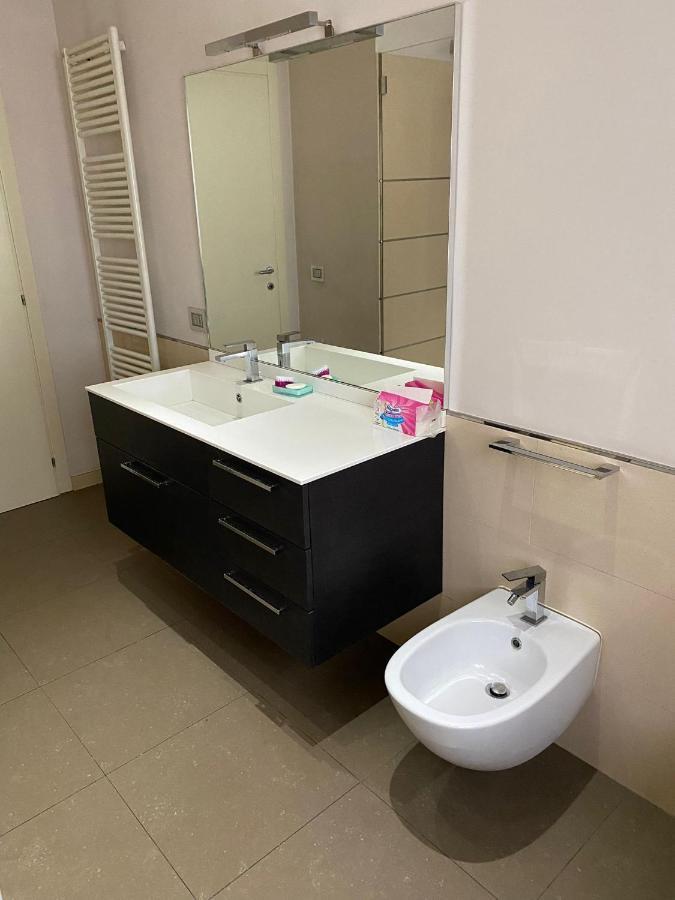 Apartment Lovely In The New Porta Nuova Area