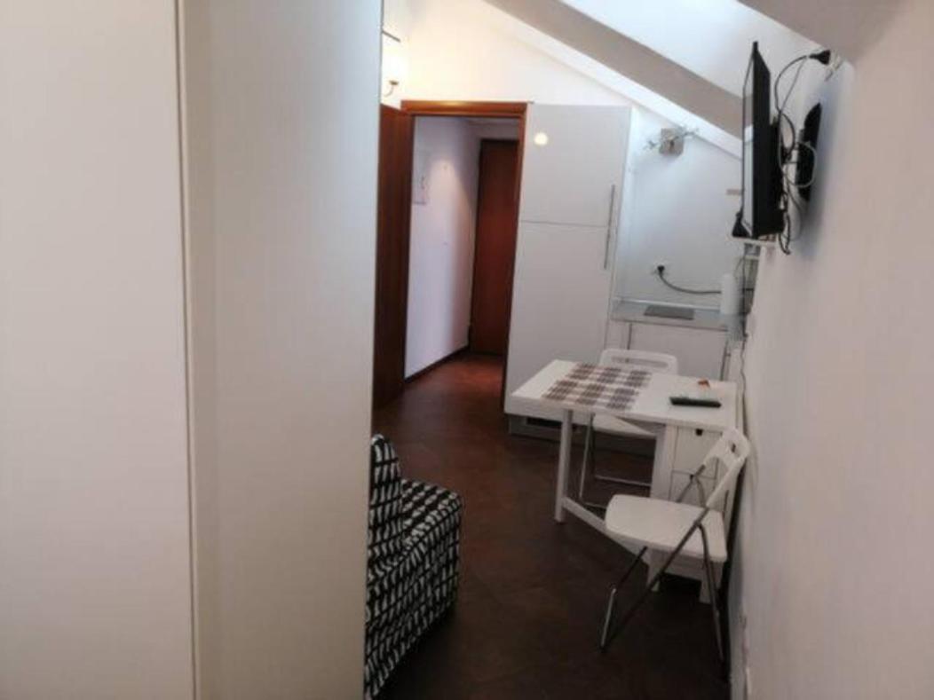 Romantica Mansarda 15 Min Dal Centro - Lome 844 Apartment *
