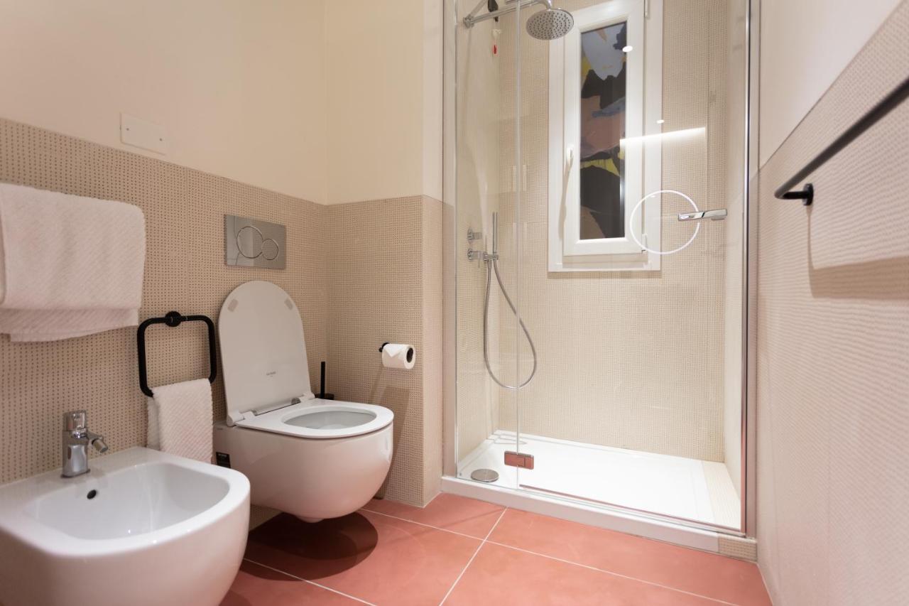 Sant'ambrogio Apartments, Reception H24