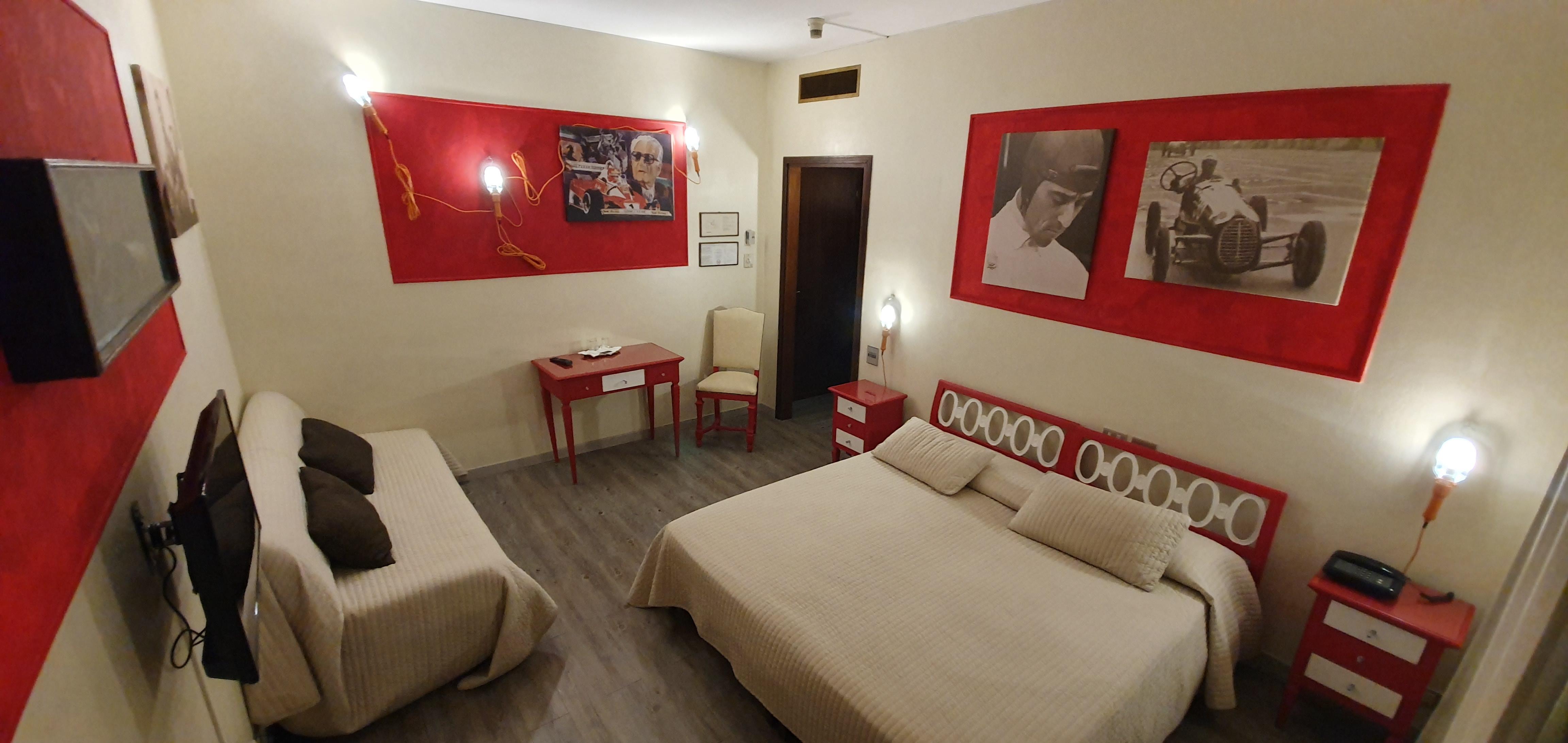 Admiral Hotel 4*