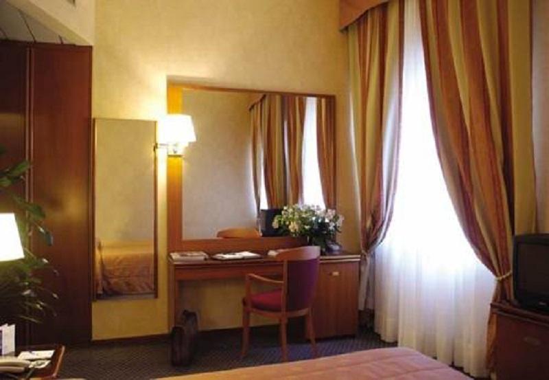 Hotel Ascot 4*