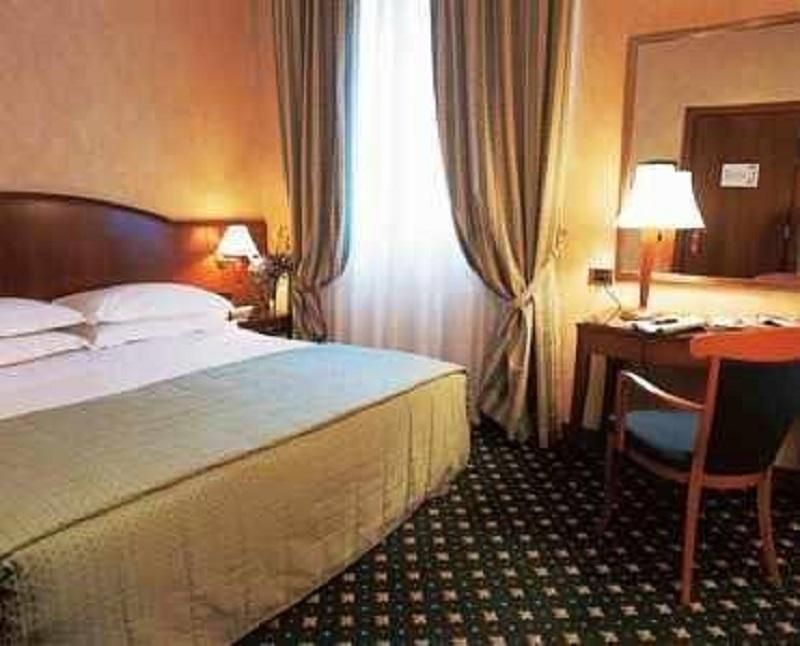 Hotel Ascot 4*
