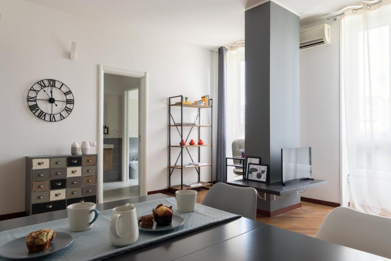 Altido Superb Flat With Office Near Dateo Station Appartamento Milano