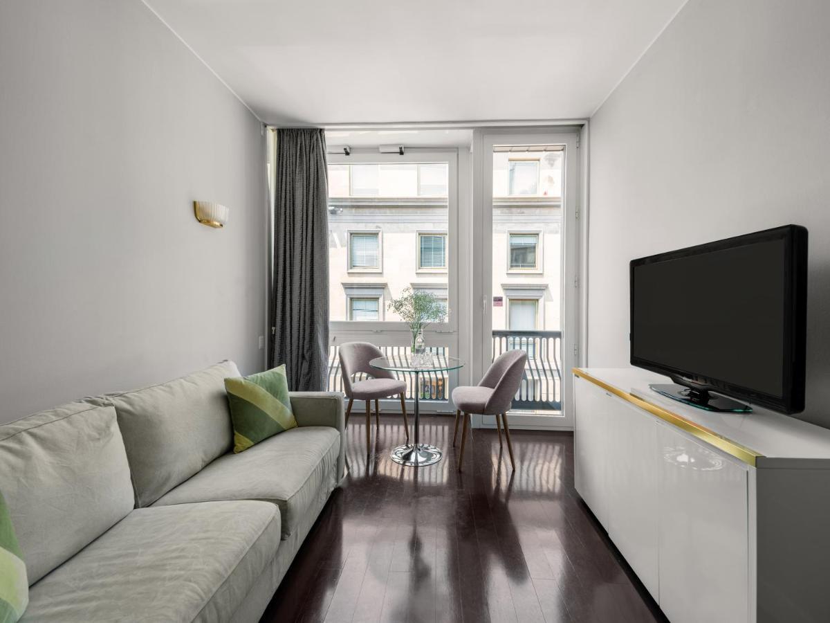 Adore Aparthotel *