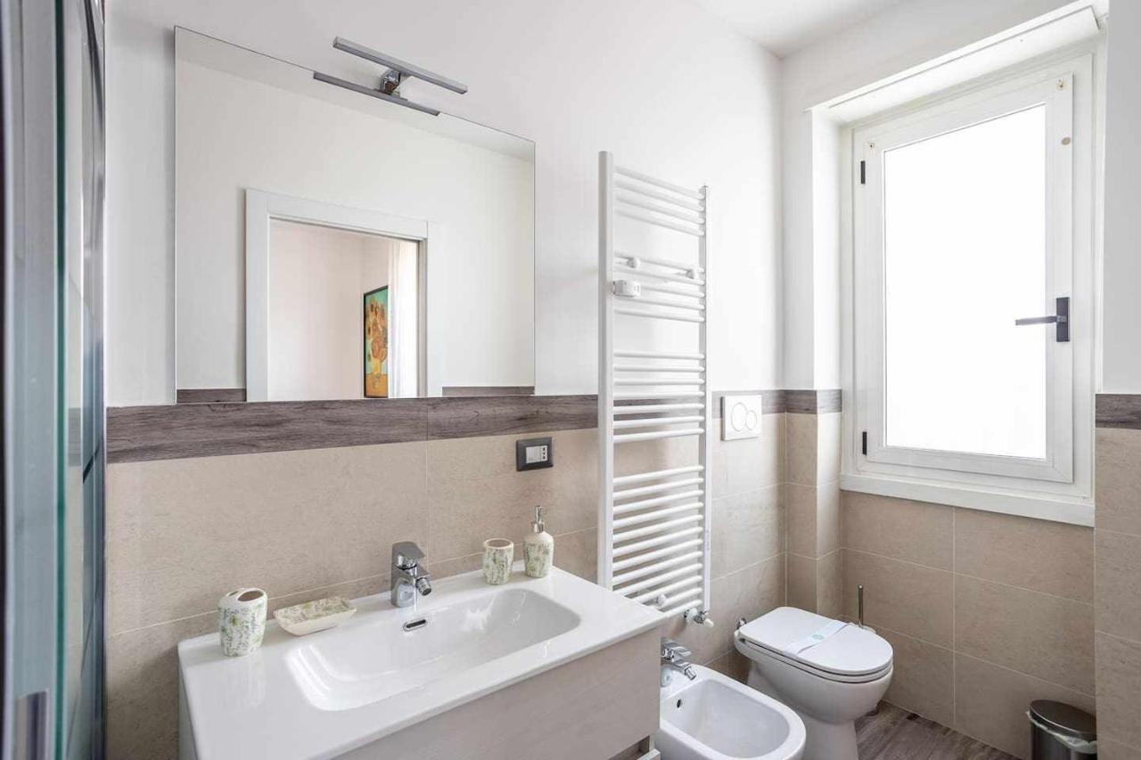 Appartamento - Parking And Comfort - Spacious Up To 8 Pax Milano