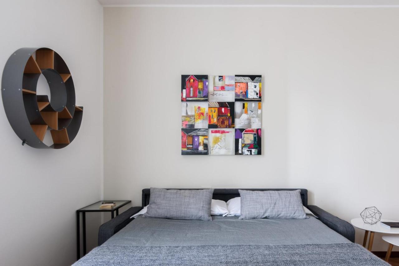 Joivy Superb Flat With Office *