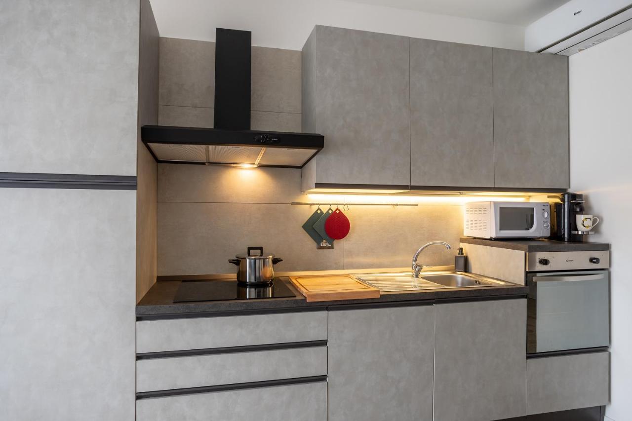 Appartamento - Parking And Comfort - Spacious Up To 8 Pax