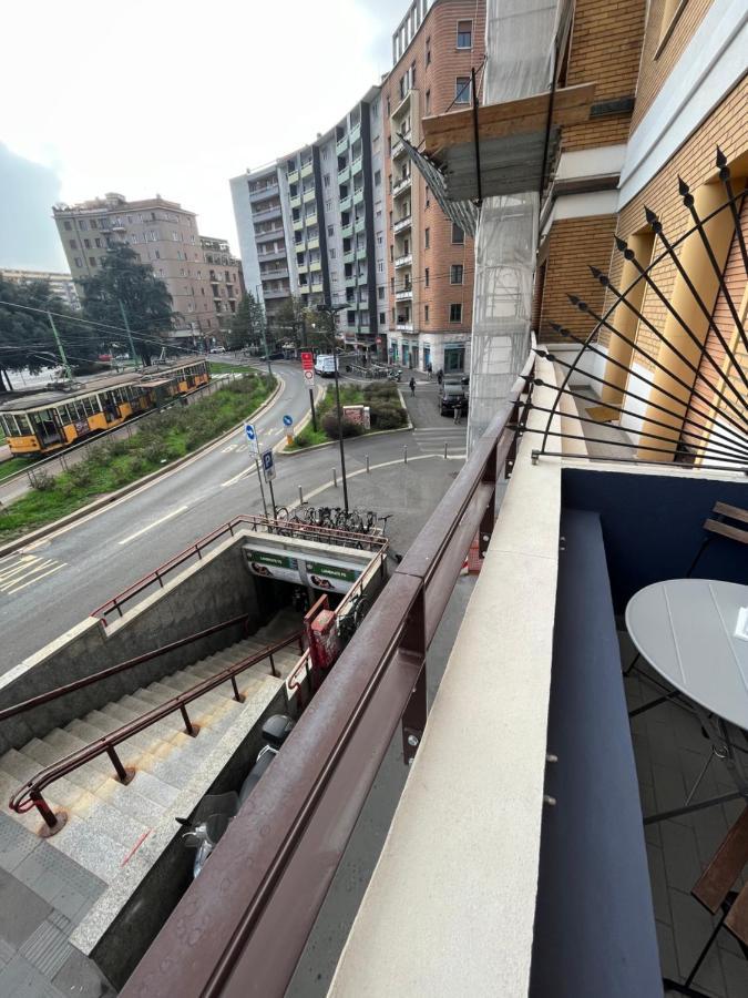 Citta Studi - Front Metro Lambrate * Milano
