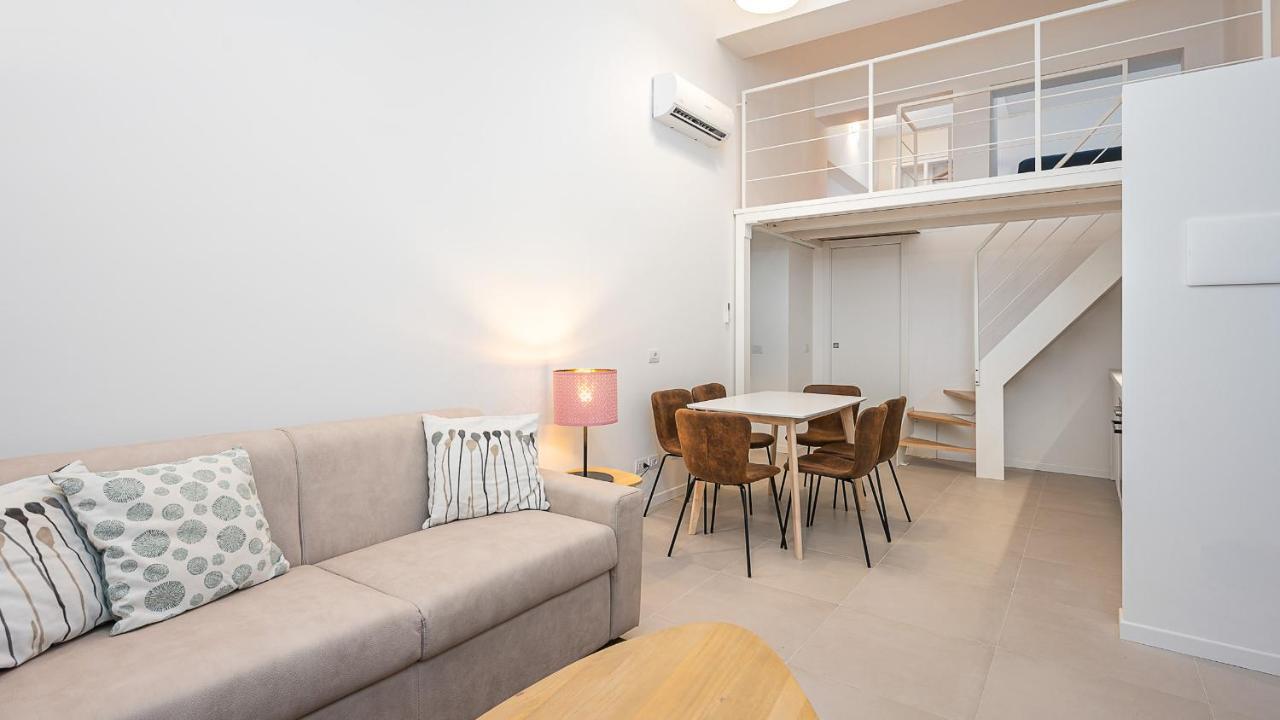 Classbnb - Due Moderni A 1km Dall'arco Della Pace Appartement