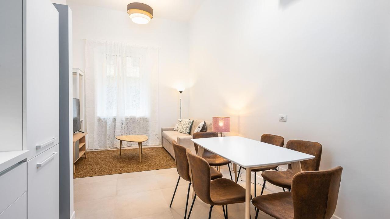 Classbnb - Due Moderni A 1km Dall'arco Della Pace Appartement *