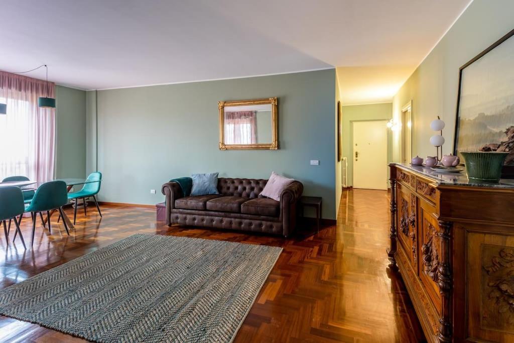 Navigli-duomo Big House With Free Parking • Top! Leilighet *
