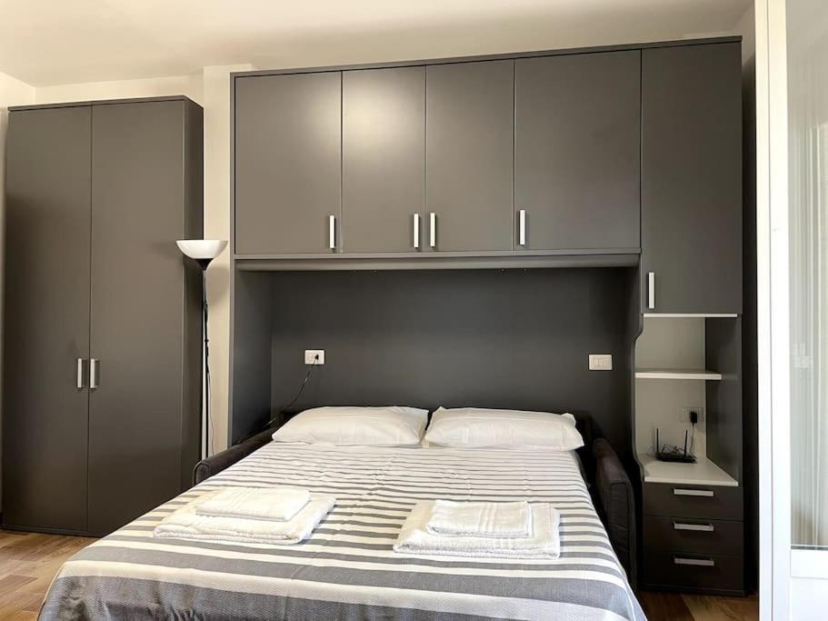 Free Parking Il Terrazzino ⭑⭑⭑⭑⭑ Apartment Mailand