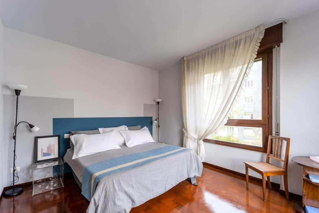 Navigli-duomo Big House With Free Parking • Top! Leilighet