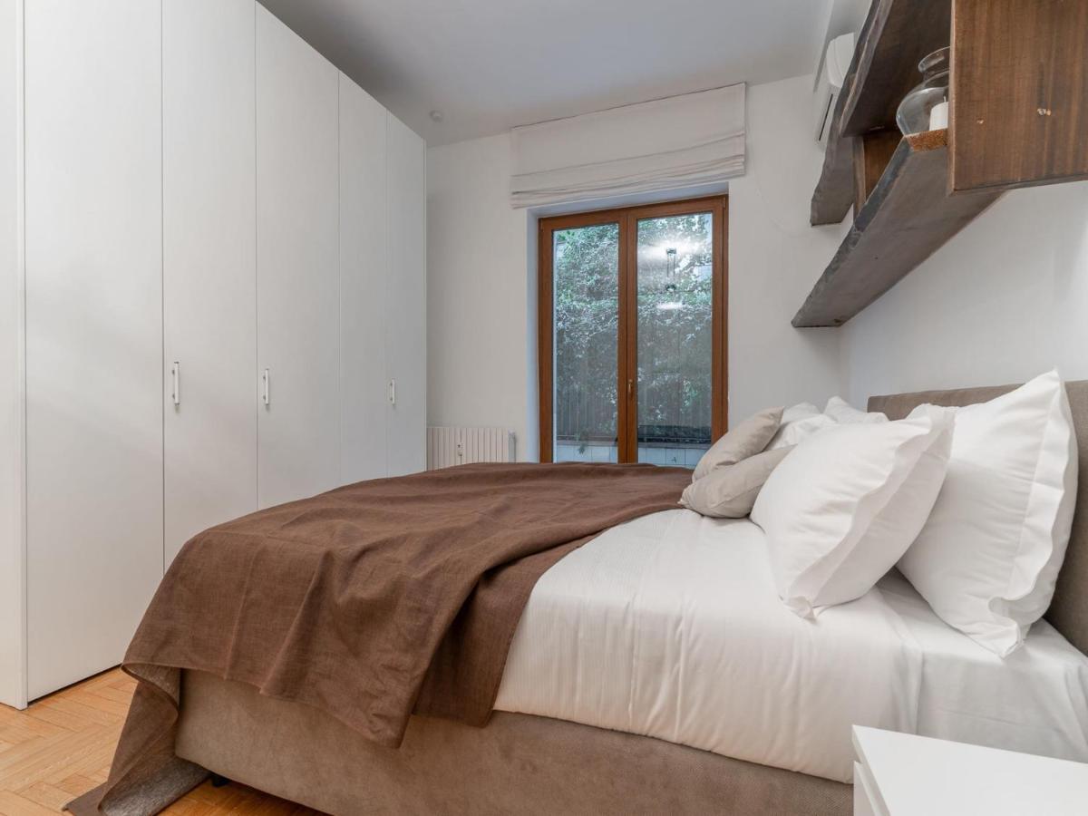 The Rent - Spacious Three-bedroom In Moscova Appartamento