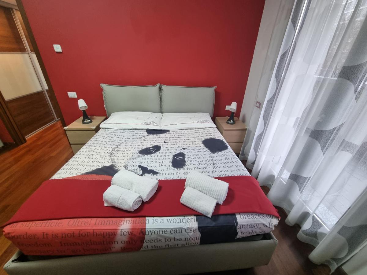 Ama Intero Bicocca Zona 9 Leilighet