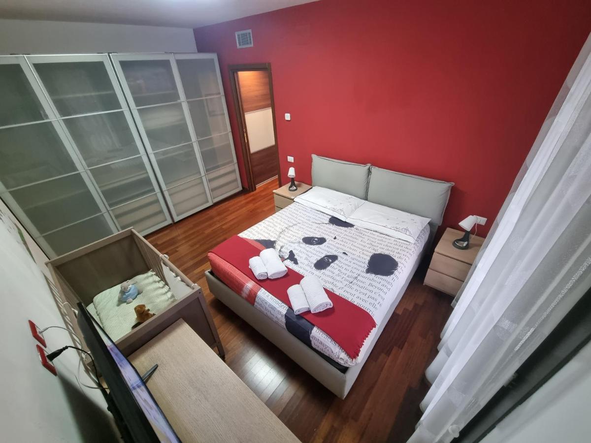 Ama Intero Bicocca Zona 9 Leilighet Milano