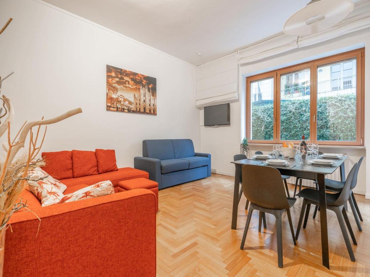 The Rent - Spacious Three-bedroom In Moscova Milano