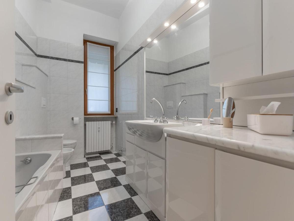 The Rent - Spacious Three-bedroom In Moscova Appartamento Milano