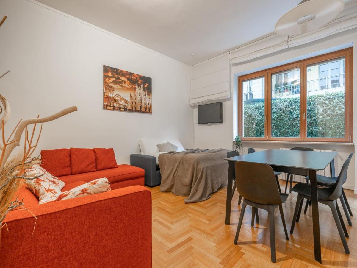 The Rent - Spacious Three-bedroom In Moscova Appartamento *
