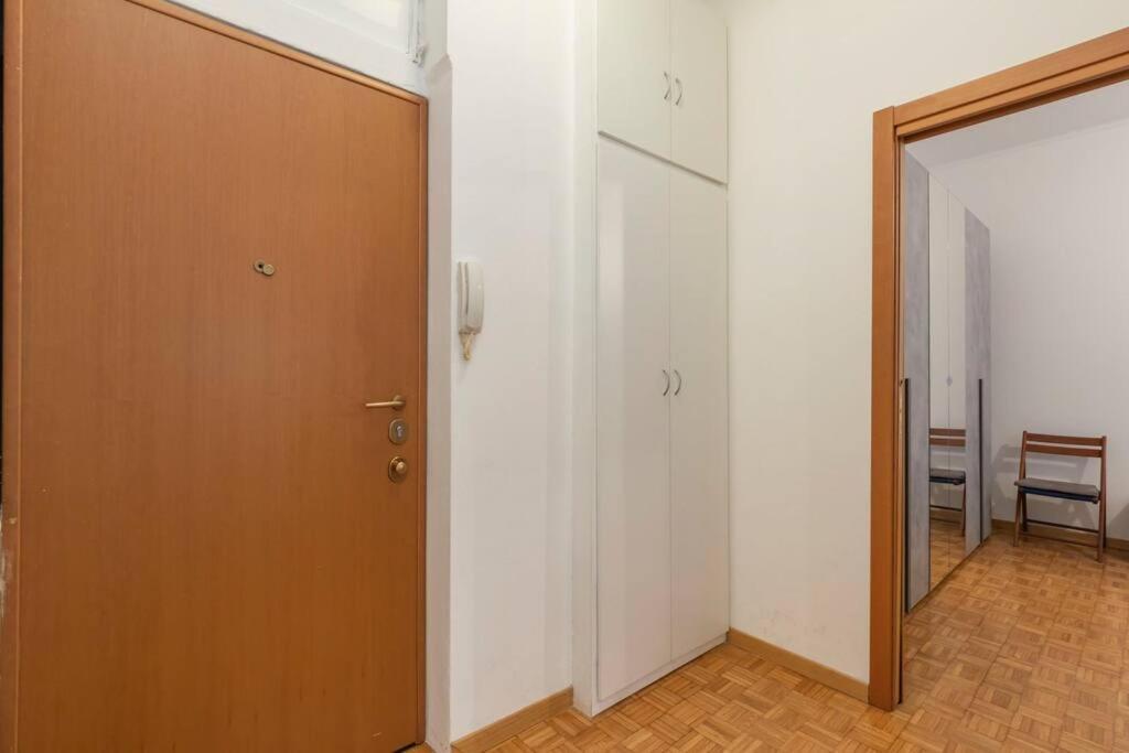 Apartment Solari 5 Guest - Posizione Ottima - Wi-fi Milan