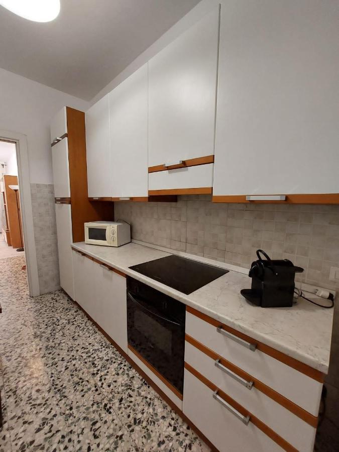 M.aurelio Red Apartment Mailand