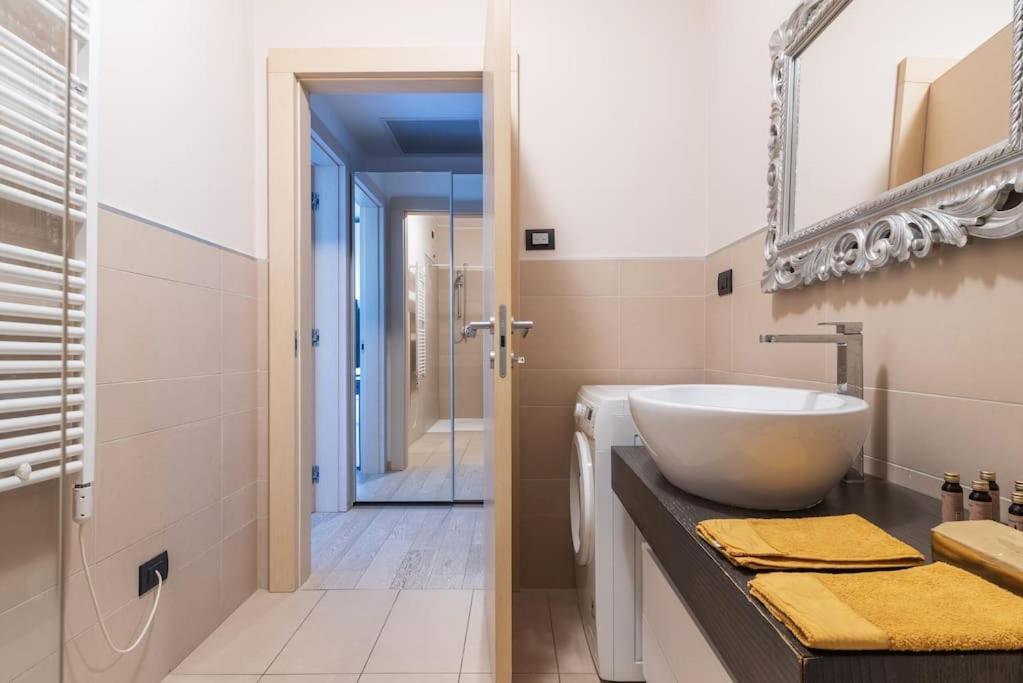 Bezzi Flexyrent A.c. Wifi Apartment *