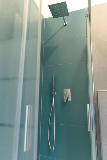 Exclusive Modern *