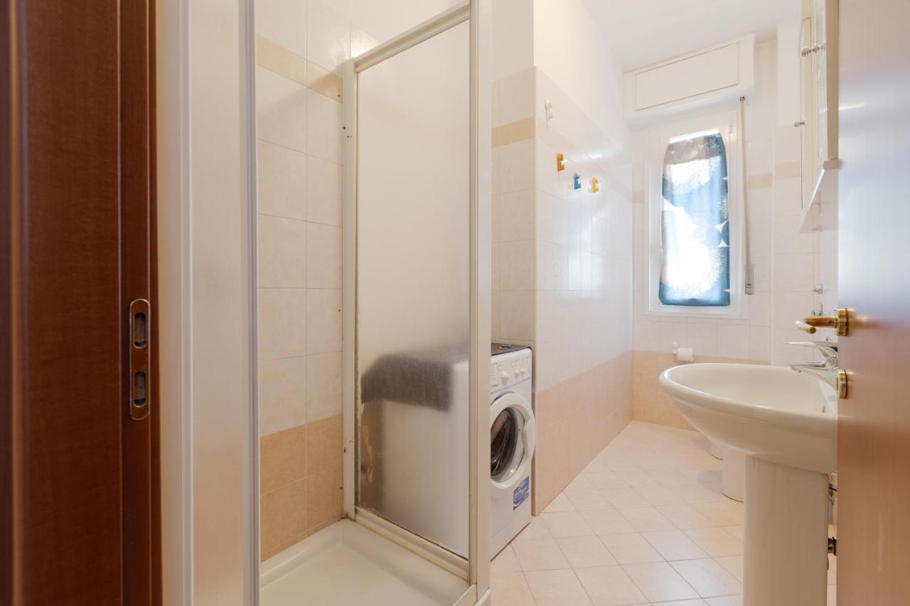 With Balcony - 50 M Far From M1 Pasteur * Milaan