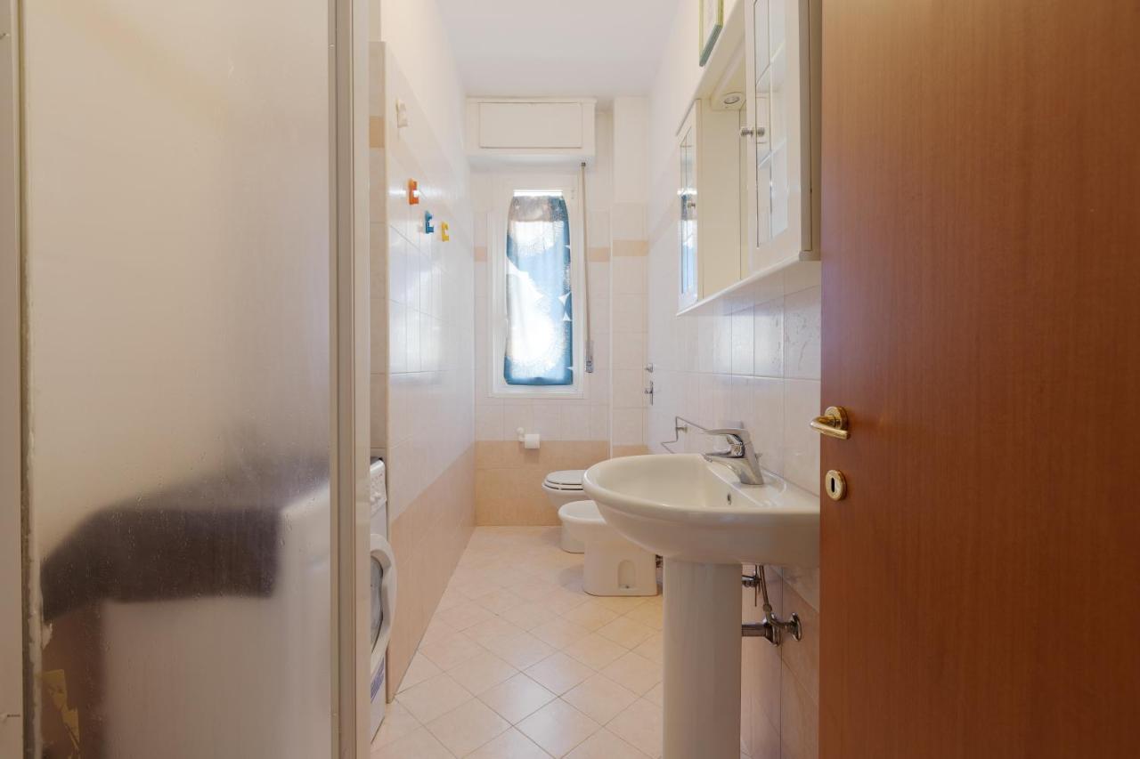 Appartement With Balcony - 50 M Far From M1 Pasteur Milaan