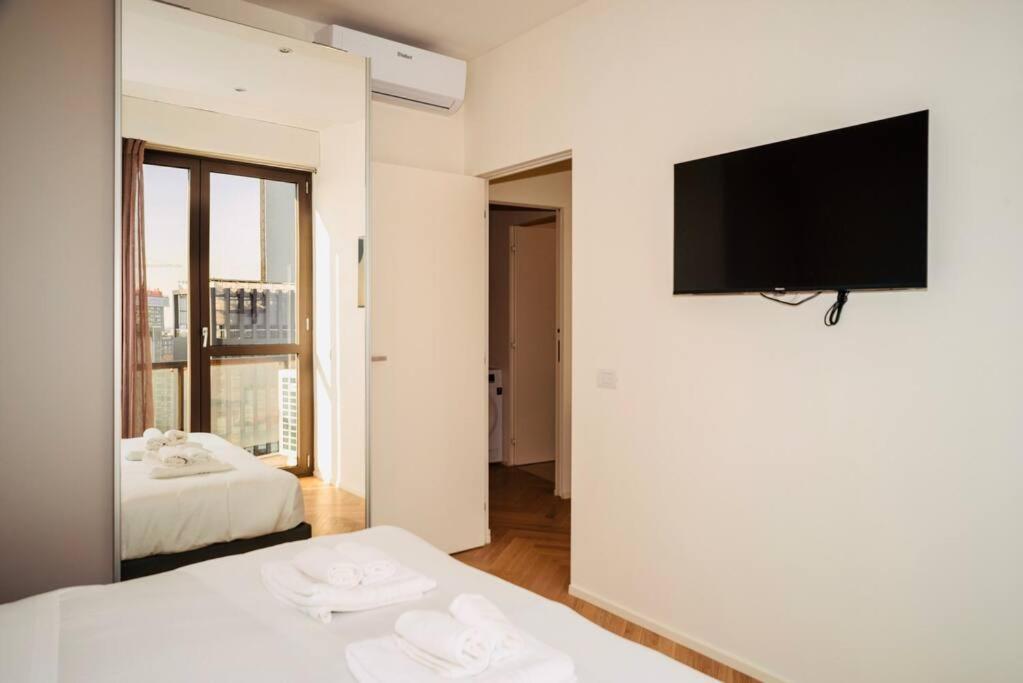 Sky View -porta Nuova- 7 Con Terrazzo Appartamento *