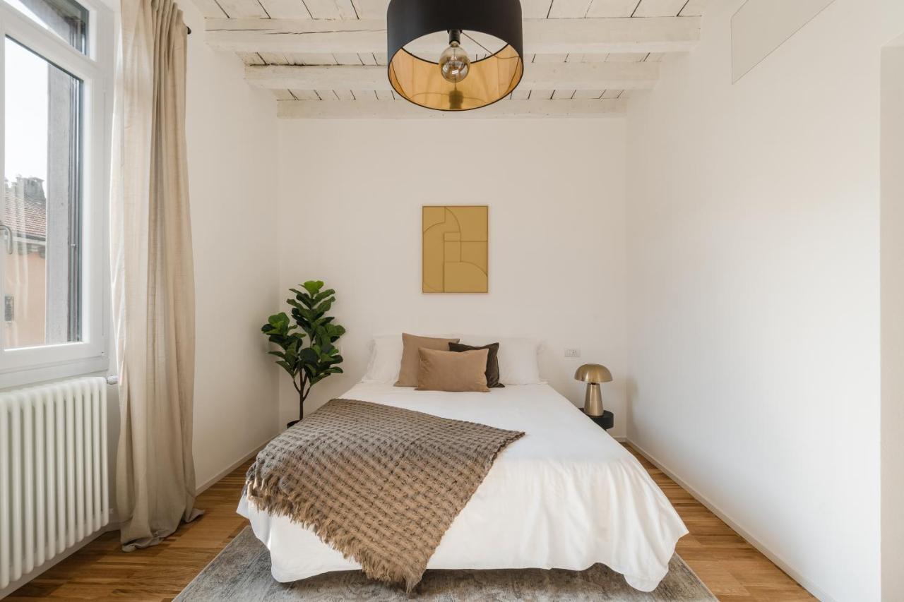 Casa Unica - Stylish & Charming - Navigli I * Milano