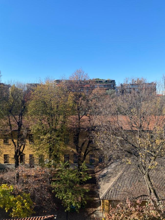 Bilocale Di Design Con Vista In Crocetta Quadronno Milano