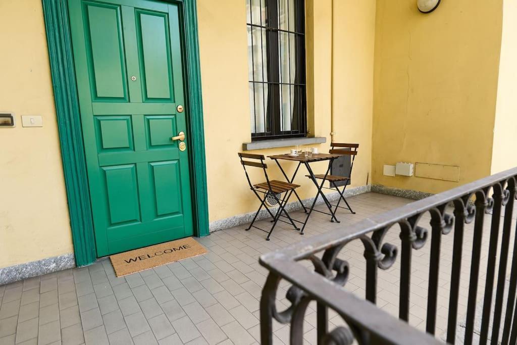Modern - Near Isola Distric And Apartment Milan