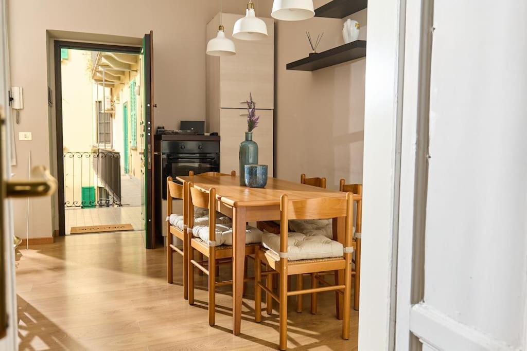 Modern - Near Isola Distric And Milan